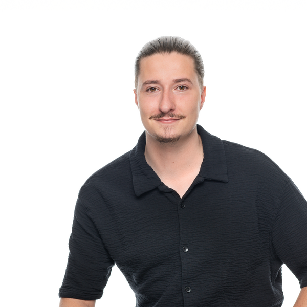 RIZ AG Luca Commandeur